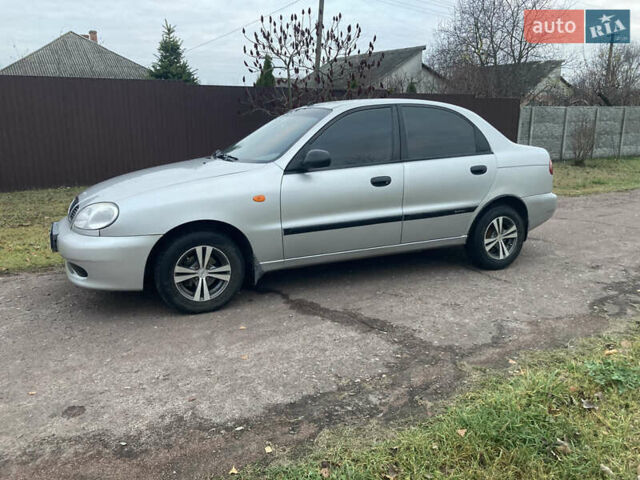 Сірий Деу Сенс, об'ємом двигуна 1.3 л та пробігом 300 тис. км за 1999 $, фото 2 на Automoto.ua