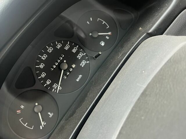 Сірий Деу Сенс, об'ємом двигуна 1.3 л та пробігом 184 тис. км за 1000 $, фото 3 на Automoto.ua