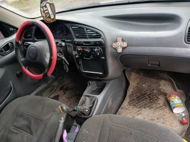 Деу Сенс 2005 у Константиновке на Automoto.ua Сірий Деу Сенс, об'ємом двигуна 1.3 л та пробігом 200 тис. км за 571 $, фото 8 на Automoto.ua