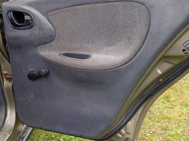 Серый Дэу Сенс, объемом двигателя 1.3 л и пробегом 226 тыс. км за 900 $, фото 4 на Automoto.ua