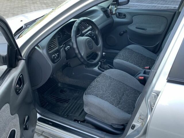 Серый Дэу Сенс, объемом двигателя 1.5 л и пробегом 200 тыс. км за 2700 $, фото 7 на Automoto.ua