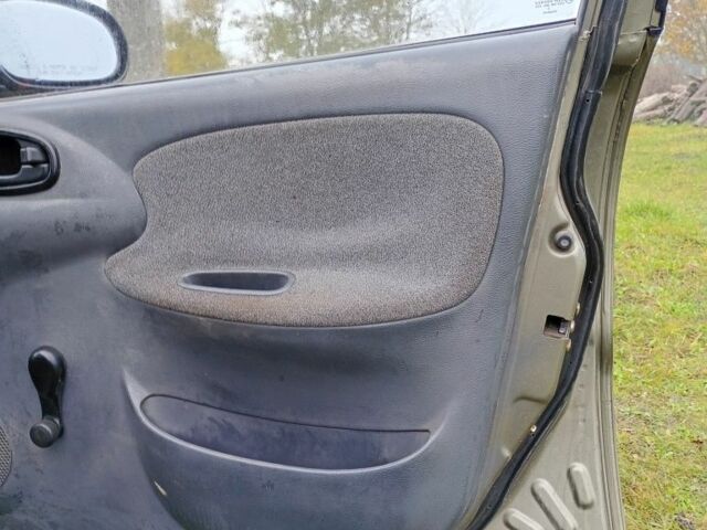 Серый Дэу Сенс, объемом двигателя 1.3 л и пробегом 226 тыс. км за 900 $, фото 3 на Automoto.ua