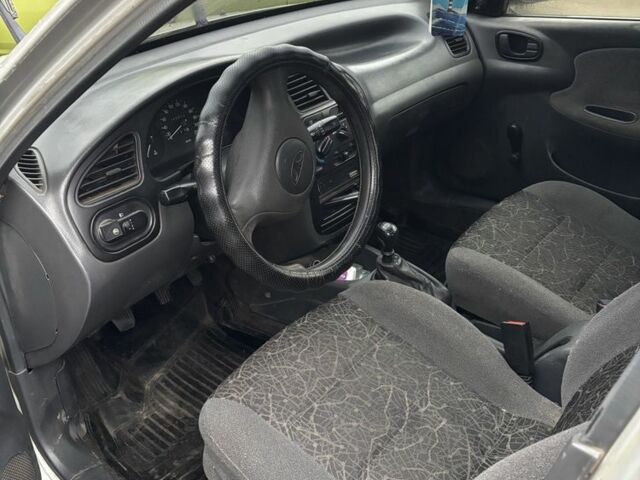 Серый Дэу Сенс, объемом двигателя 1.3 л и пробегом 200 тыс. км за 1300 $, фото 4 на Automoto.ua