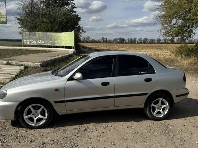 Сірий Деу Сенс, об'ємом двигуна 1.5 л та пробігом 200 тис. км за 3200 $, фото 1 на Automoto.ua