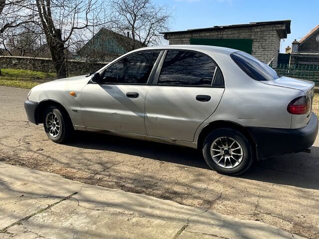 Сірий Деу Сенс, об'ємом двигуна 1.3 л та пробігом 0 тис. км за 1000 $, фото 1 на Automoto.ua