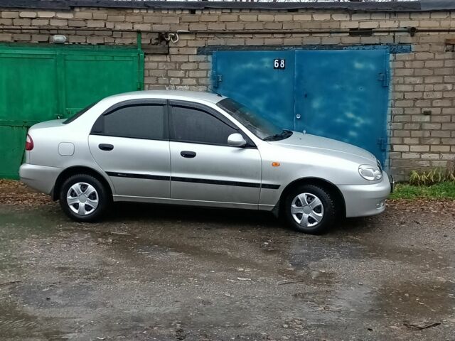 Серый Дэу Сенс, объемом двигателя 1.5 л и пробегом 200 тыс. км за 3000 $, фото 2 на Automoto.ua