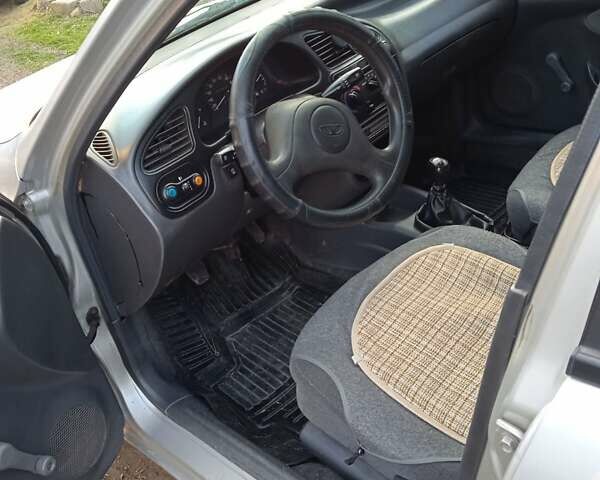Сірий Деу Сенс, об'ємом двигуна 1.3 л та пробігом 250 тис. км за 1900 $, фото 2 на Automoto.ua