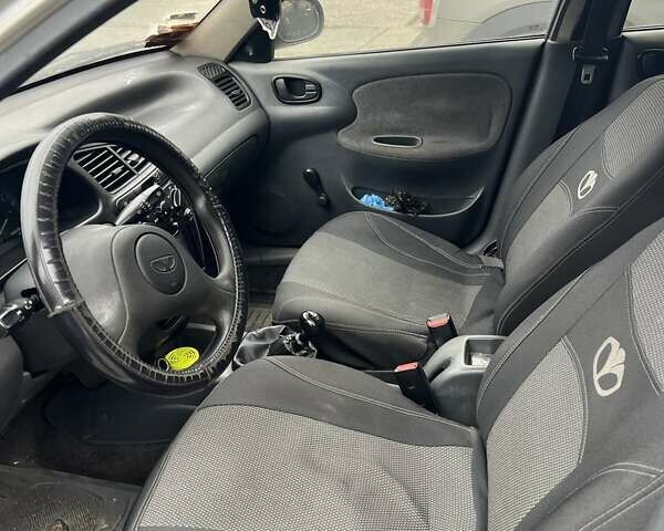 Сірий Деу Сенс, об'ємом двигуна 1.3 л та пробігом 91 тис. км за 1000 $, фото 4 на Automoto.ua