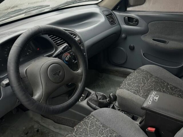 Серый Дэу Сенс, объемом двигателя 0 л и пробегом 202 тыс. км за 1799 $, фото 5 на Automoto.ua