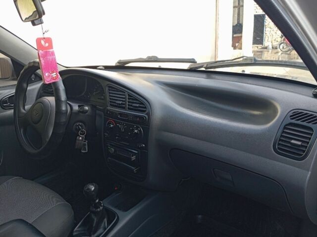 Серый Дэу Сенс, объемом двигателя 1.5 л и пробегом 220 тыс. км за 2500 $, фото 1 на Automoto.ua