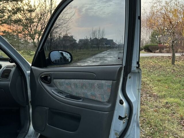 Сірий Деу Сенс, об'ємом двигуна 1.5 л та пробігом 265 тис. км за 1900 $, фото 10 на Automoto.ua