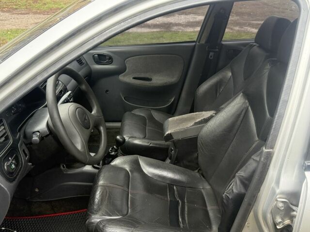 Сірий Деу Сенс, об'ємом двигуна 1.5 л та пробігом 180 тис. км за 1750 $, фото 6 на Automoto.ua