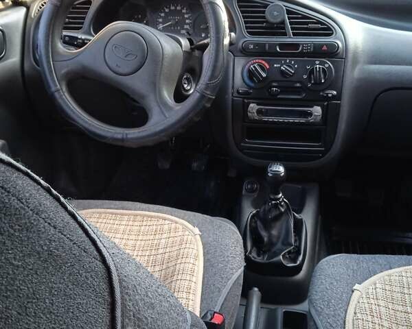 Сірий Деу Сенс, об'ємом двигуна 1.3 л та пробігом 250 тис. км за 1900 $, фото 4 на Automoto.ua
