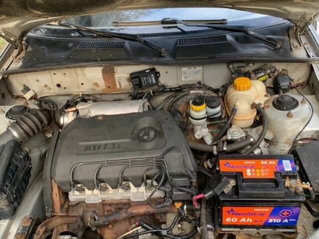 Сірий Деу Сенс, об'ємом двигуна 1.3 л та пробігом 300 тис. км за 1150 $, фото 4 на Automoto.ua