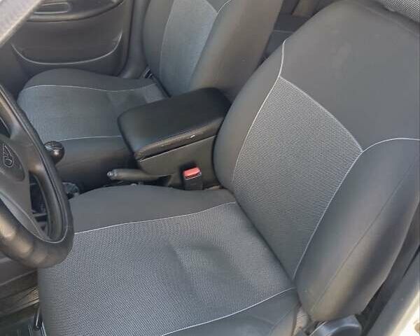 Сірий Деу Сенс, об'ємом двигуна 1.5 л та пробігом 220 тис. км за 2700 $, фото 6 на Automoto.ua