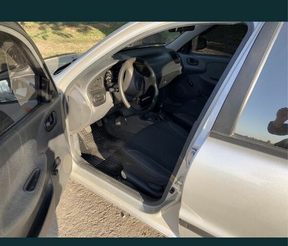 Сірий Деу Сенс, об'ємом двигуна 1.5 л та пробігом 90 тис. км за 3950 $, фото 3 на Automoto.ua