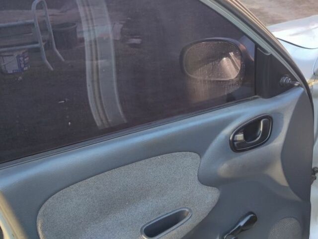 Сірий Деу Сенс, об'ємом двигуна 1.3 л та пробігом 197 тис. км за 2000 $, фото 3 на Automoto.ua