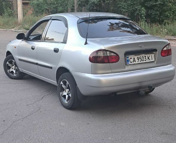 Сірий Деу Сенс, об'ємом двигуна 1.5 л та пробігом 185 тис. км за 2000 $, фото 4 на Automoto.ua