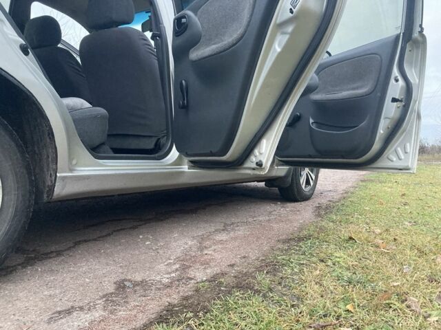 Серый Дэу Сенс, объемом двигателя 1.3 л и пробегом 300 тыс. км за 1999 $, фото 17 на Automoto.ua