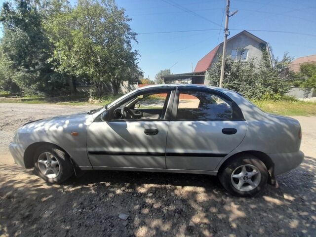 Сірий Деу Сенс, об'ємом двигуна 1.5 л та пробігом 406 тис. км за 2000 $, фото 1 на Automoto.ua