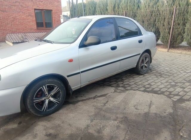 Серый Дэу Сенс, объемом двигателя 1.5 л и пробегом 292 тыс. км за 3030 $, фото 1 на Automoto.ua