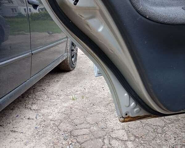 Серый Дэу Сенс, объемом двигателя 1.3 л и пробегом 219 тыс. км за 1650 $, фото 7 на Automoto.ua