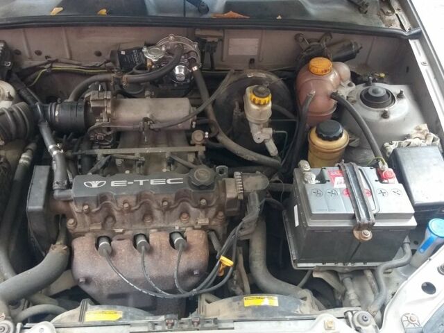 Деу Сенс 2005 у Дніпро (Дніпропетровську) на Automoto.ua Сірий Деу Сенс, об'ємом двигуна 1.5 л та пробігом 301 тис. км за 2550 $, фото 5 на Automoto.ua