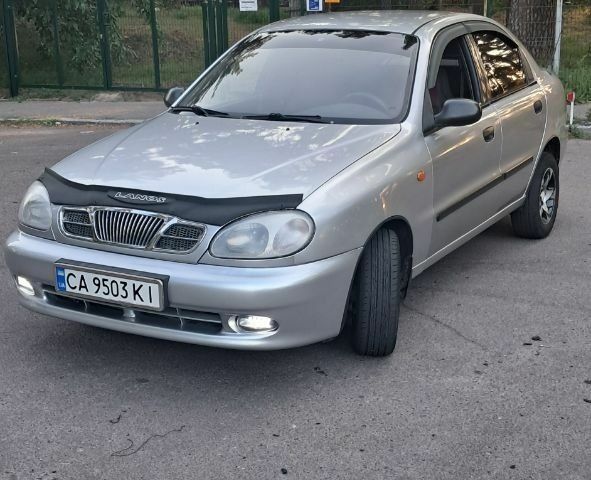 Сірий Деу Сенс, об'ємом двигуна 1.5 л та пробігом 185 тис. км за 2000 $, фото 2 на Automoto.ua
