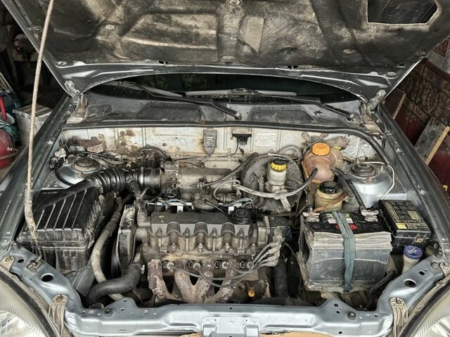 Сірий Деу Сенс, об'ємом двигуна 1.5 л та пробігом 820 тис. км за 1750 $, фото 4 на Automoto.ua