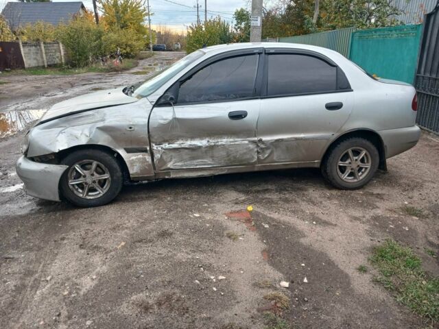 Деу Сенс 2005 у Константиновке на Automoto.ua Сірий Деу Сенс, об'ємом двигуна 1.3 л та пробігом 200 тис. км за 571 $, фото 5 на Automoto.ua