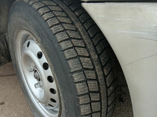 Сірий Деу Сенс, об'ємом двигуна 1.3 л та пробігом 123 тис. км за 1350 $, фото 7 на Automoto.ua