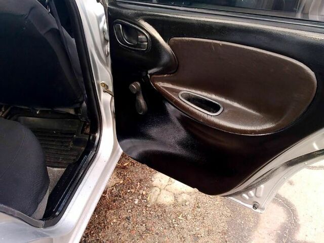 Серый Дэу Сенс, объемом двигателя 1.3 л и пробегом 195 тыс. км за 800 $, фото 1 на Automoto.ua