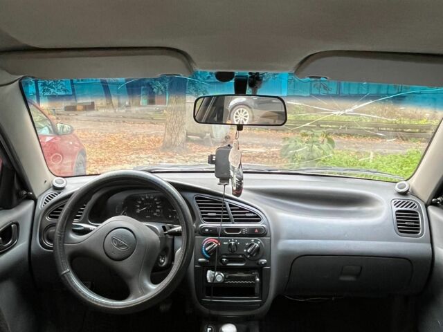 Сірий Деу Сенс, об'ємом двигуна 1.5 л та пробігом 226 тис. км за 1500 $, фото 4 на Automoto.ua