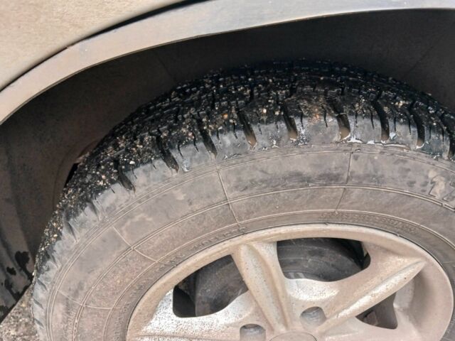 Деу Сенс 2005 у Константиновке на Automoto.ua Сірий Деу Сенс, об'ємом двигуна 1.3 л та пробігом 200 тис. км за 571 $, фото 6 на Automoto.ua