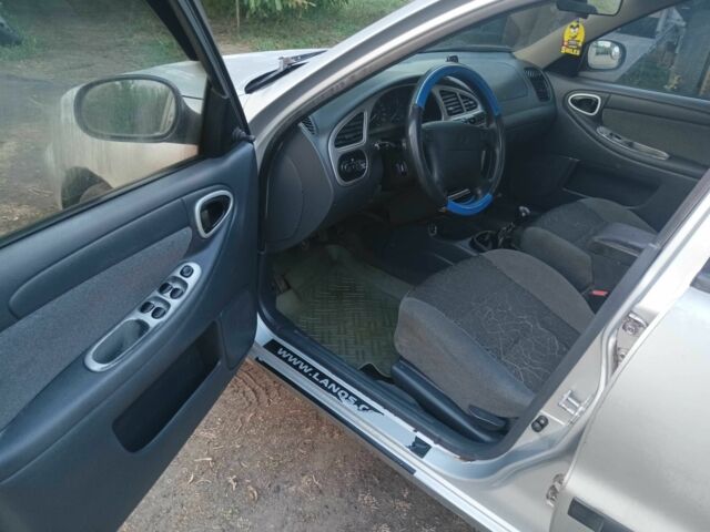 Сірий Деу Сенс, об'ємом двигуна 1.6 л та пробігом 207 тис. км за 1096 $, фото 8 на Automoto.ua