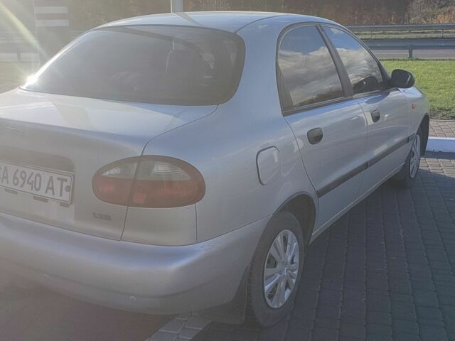 Деу Сенс 2005 у Умани на Automoto.ua Сірий Деу Сенс, об'ємом двигуна 1.3 л та пробігом 240 тис. км за 1950 $, фото 5 на Automoto.ua