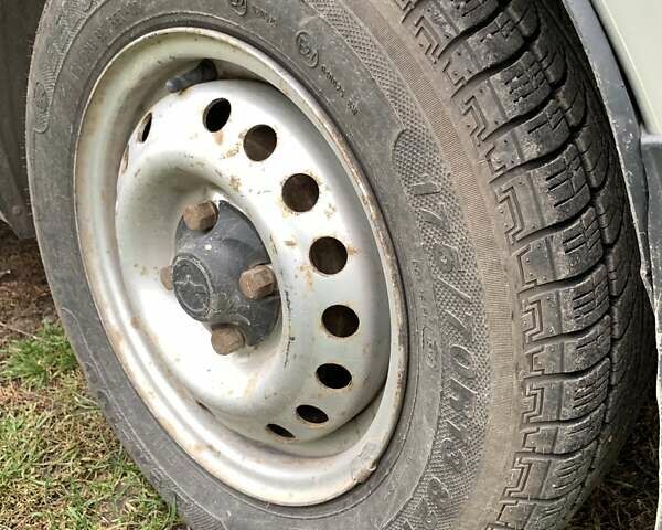 Деу Сенс 2006 у Липовце на Automoto.ua Сірий Деу Сенс, об'ємом двигуна 1.3 л та пробігом 219 тис. км за 950 $, фото 20 на Automoto.ua