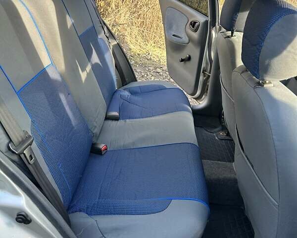 Сірий Деу Сенс, об'ємом двигуна 1.5 л та пробігом 225 тис. км за 2000 $, фото 7 на Automoto.ua