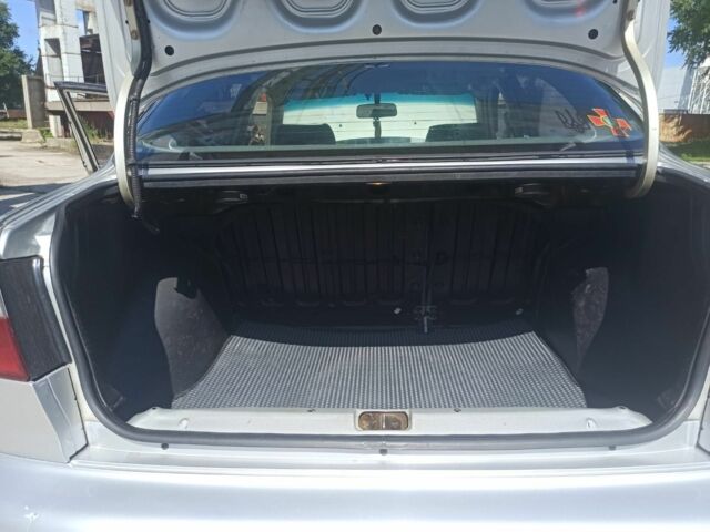 Серый Дэу Сенс, объемом двигателя 1.5 л и пробегом 400 тыс. км за 2000 $, фото 7 на Automoto.ua