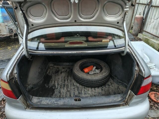 Серый Дэу Сенс, объемом двигателя 1.5 л и пробегом 220 тыс. км за 2200 $, фото 7 на Automoto.ua