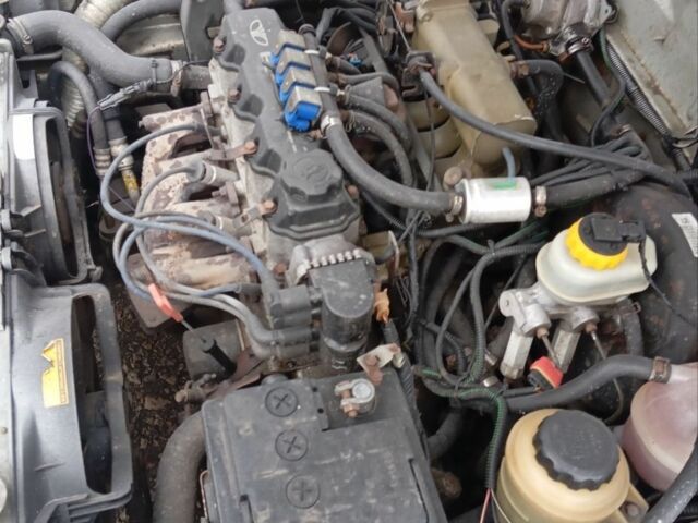 Серый Дэу Сенс, объемом двигателя 1.5 л и пробегом 212 тыс. км за 1950 $, фото 6 на Automoto.ua