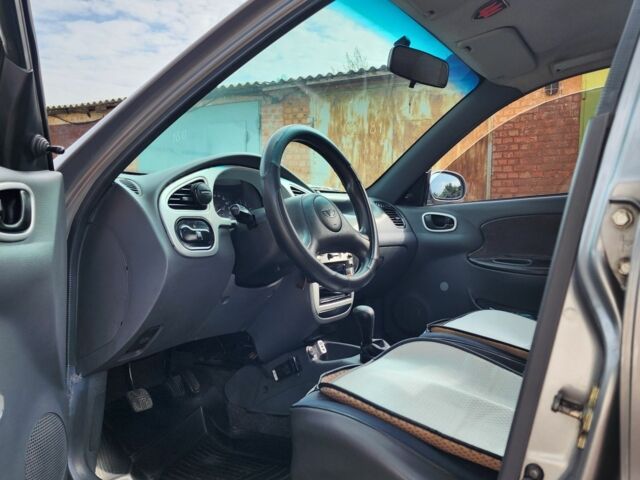 Серый Дэу Сенс, объемом двигателя 1.3 л и пробегом 217 тыс. км за 2000 $, фото 8 на Automoto.ua