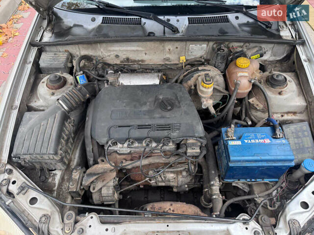 Сірий Деу Сенс, об'ємом двигуна 1.3 л та пробігом 190 тис. км за 1250 $, фото 6 на Automoto.ua