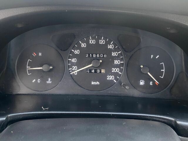 Сірий Деу Сенс, об'ємом двигуна 1.5 л та пробігом 219 тис. км за 1799 $, фото 4 на Automoto.ua