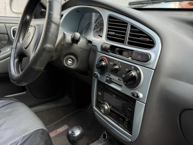 Сірий Деу Сенс, об'ємом двигуна 1.5 л та пробігом 390 тис. км за 1300 $, фото 3 на Automoto.ua