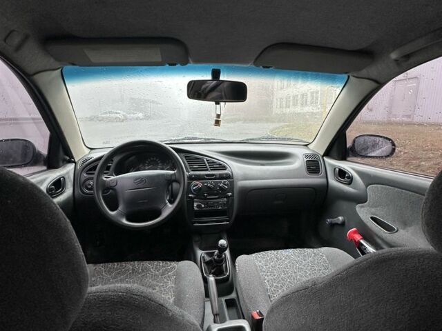 Сірий Деу Сенс, об'ємом двигуна 1.5 л та пробігом 260 тис. км за 2316 $, фото 6 на Automoto.ua