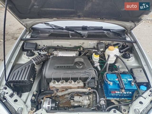 Сірий Деу Сенс, об'ємом двигуна 1.3 л та пробігом 135 тис. км за 1950 $, фото 26 на Automoto.ua