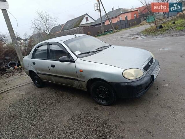 Серый Дэу Сенс, объемом двигателя 1.3 л и пробегом 250 тыс. км за 890 $, фото 2 на Automoto.ua