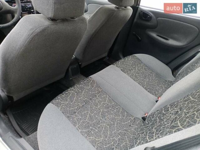 Сірий Деу Сенс, об'ємом двигуна 1.3 л та пробігом 135 тис. км за 1950 $, фото 18 на Automoto.ua