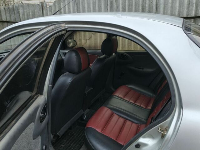 Серый Дэу Сенс, объемом двигателя 1.5 л и пробегом 220 тыс. км за 2200 $, фото 1 на Automoto.ua